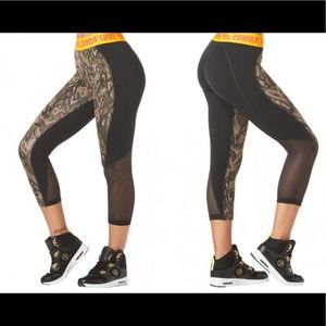 Zumba Be About Love Crop Capri Leggings Size XS